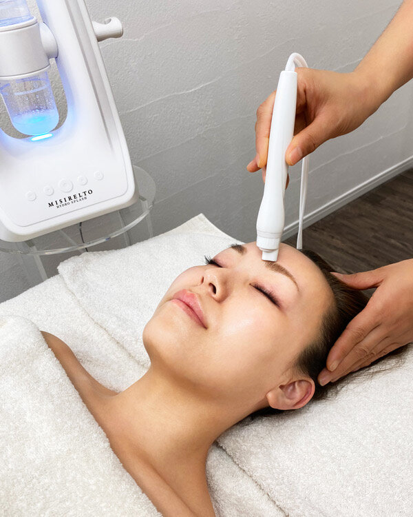 ハイドロ毛穴洗浄|Luana　BEAUTY　SALON