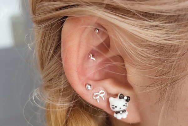 「耳ツボ ジュエリー」卒業シーズンのアクセサリーにもいかがですか？ ピアスの出来ない方にもオススメです！|Nail Salon Linda