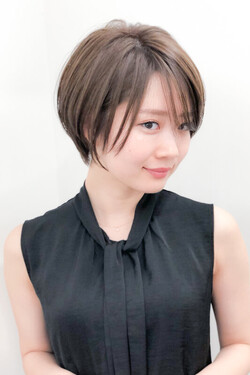 40代50代小顔見え美シルエット丸みショートボブ