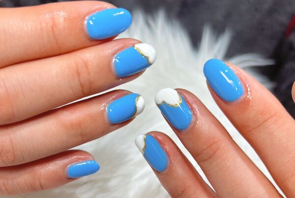 「ハンド 定額デザイン」お色味変更で爽やかネイル！ 春先にもオススメのデザインです^ ^|Nail Salon Linda