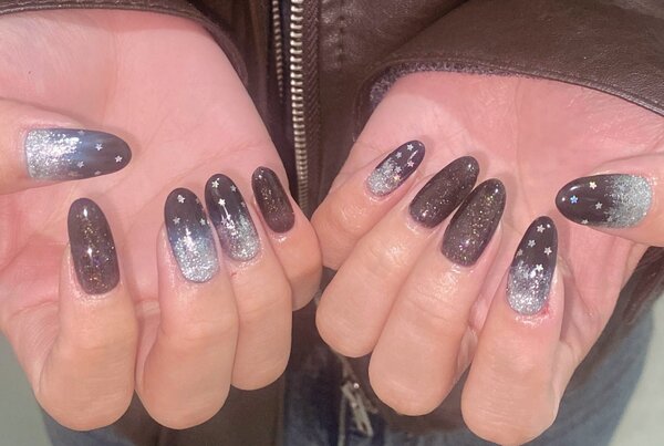 「ハンド 定額デザイン」ブラックで統一感バッチリ！ 推しカラーでネイルを楽しみましょう！|Nail Salon Linda