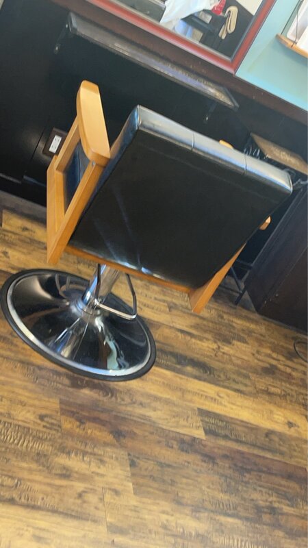 施術台|Hair salon ROBIN