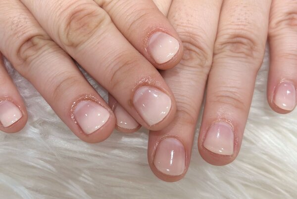 「ハンド グラデーション」短めのお爪でも可愛くできます！ 春休みの限定もオッケーです^ ^|Nail Salon Linda