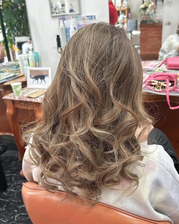 バレヤージュ|美容室ゾディアーク