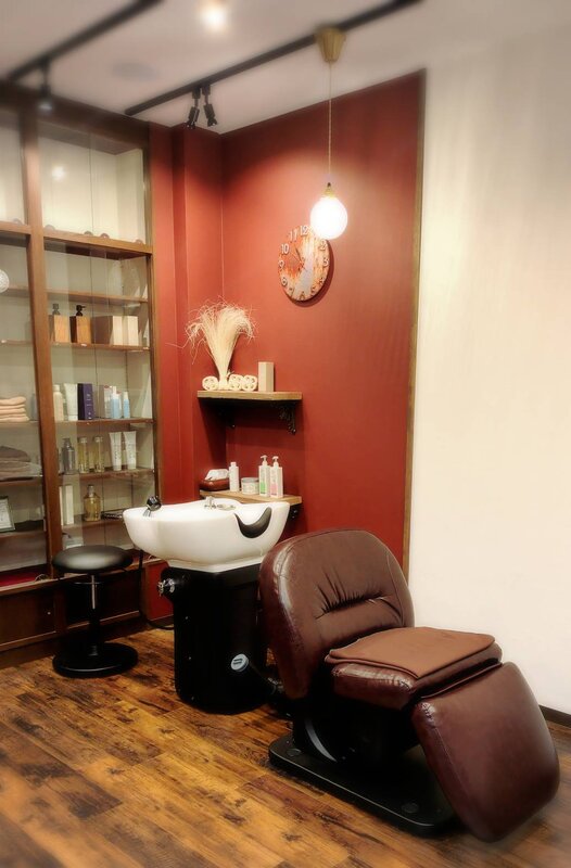 シャンプー台|ヘアサロン MINT room