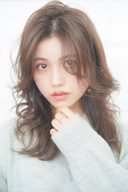 大人華やかくびれレイヤーひし形ミディ華やかさ×若見えレイヤー|Hair Make TOP SHAPE