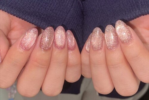 「ハンド マグネット・ワンカラー」フラッシュが入ったマグネットなのでとてもキラキラと光輝きます！