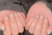 「ハンド ミドルコース」鮮やかなブルーがポイントです！|Nail Salon Linda