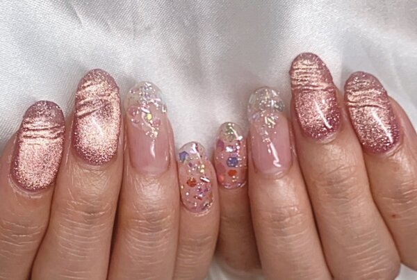 「ハンド ライトコース」コーティング後に作るぷっくりがうるうる感を増します！|Nail Salon Linda
