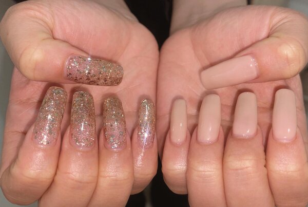 「ハンド ワンカラー」片手ずつ違うお色対応可能です！！|Nail Salon Linda