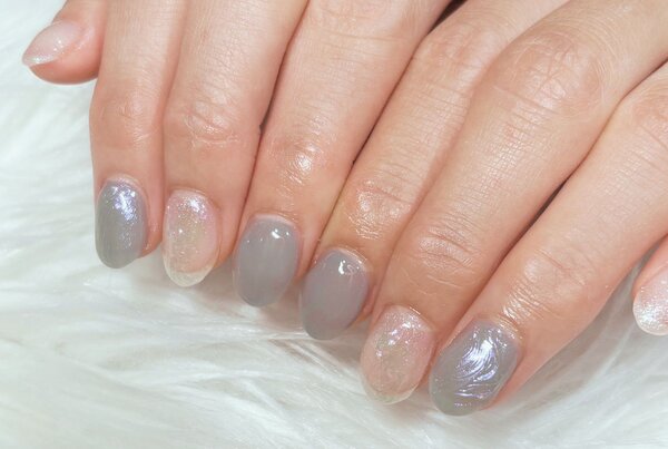 「ハンド 定額デザイン」オーロラパウダーを使ったデザインです！ さりげなくキラキラなお爪に^ ^|Nail Salon Linda