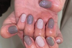 「ハンド 定額デザイン」砂のジェルを使って夏らしさをプラスしてます♪|Nail Salon Linda