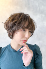 大人ショートボブ×顔まわりレイヤー小顔見せ|Hair Make TOP SHAPE
