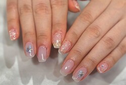 「ハンド 定額デザイン」爽やかねパープルのお色味とラメの涼しげネイル！ アクセントのシェルも可愛いです^ ^