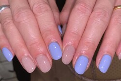 「ハンド ワンカラー」サンドジェルと水色で夏らしいお色味でかわいいです！|Nail Salon Linda