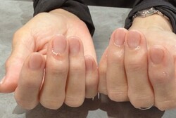 「ハンド グラデーション」肌馴染みの良いカラーで指先がキレイ見えです。