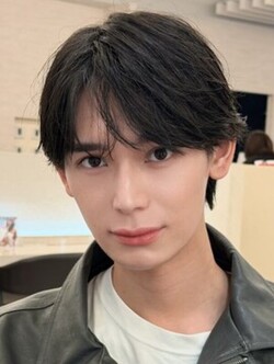 狭めシースルーコンマバング|JUNO HAIR JAPAN 渋谷