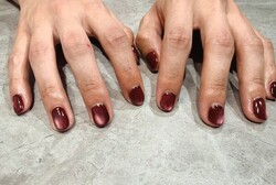 「ハンド マグネット・ワンカラー」濃いカラーのマグネットは 男性美容師さんにも人気です|Nail Salon Linda
