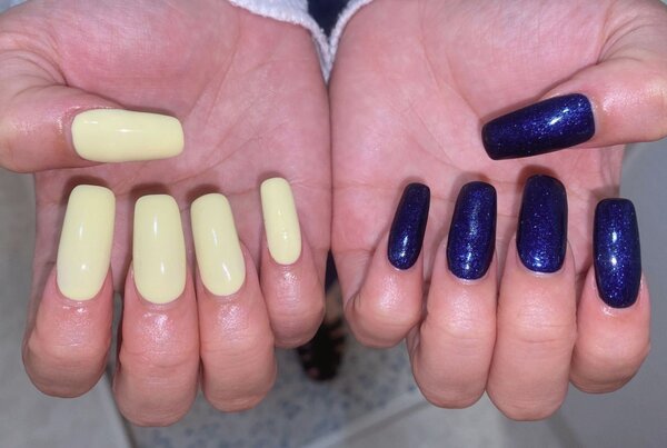 「ハンド ワンカラー」濃いカラーとパステルカラーで差を出しておしゃれになります！|Nail Salon Linda