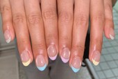 「ハンド ミドルコース」マグネットベースに５色フレンチで鮮やかです！|Nail Salon Linda