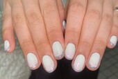 「ハンド ミドルコース」オーロラネイルをベースにラメフレンチでツヤツヤキラキラに！|Nail Salon Linda