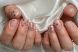 「ハンド 定額デザイン」あえてカラーをクリアに変えてお洒落な仕上がりに！！|Nail Salon Linda