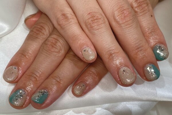 「ハンド 定額デザイン」海のような夏らしいデザインです！|Nail Salon Linda