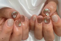 「ハンド 定額デザイン」ショートネイルでも可愛いお仕上がりに！|Nail Salon Linda