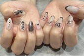 「フット ミドルコース」お持ち込みデザイン。 ブラック×レース、リボンで可愛らしさもあるデザインです！|Nail Salon Linda