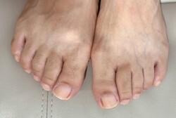 「フットケア」足元をやさしく整えるフットケアで、季節を問わず取り入れやすい、シンプルなフットメニュー！|Nail Salon Linda