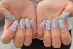 「ハンド ミドルコース」3Dフラワーは流行っていますね♪|Nail Salon Linda