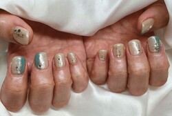 「ハンド 定額デザイン」砂浜のようなイメージの人気デザインです！|Nail Salon Linda