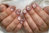 「ハンド マグネット・ワンカラー」肌馴染みの良いカラーで艶感たっぷりです！|Nail Salon Linda