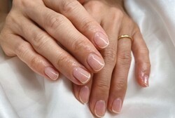 「ハンド クリアネイル」強度を出すためにクリアのネイルされる方もいます！|Nail Salon Linda