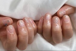 「ハンド ミドルコース」ショートネイルの方でもデザインで可愛くなります！|Nail Salon Linda