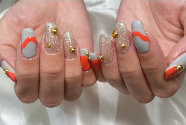 「ハンド ライトコース」オレンジに変更して夏らしくなります！|Nail Salon Linda