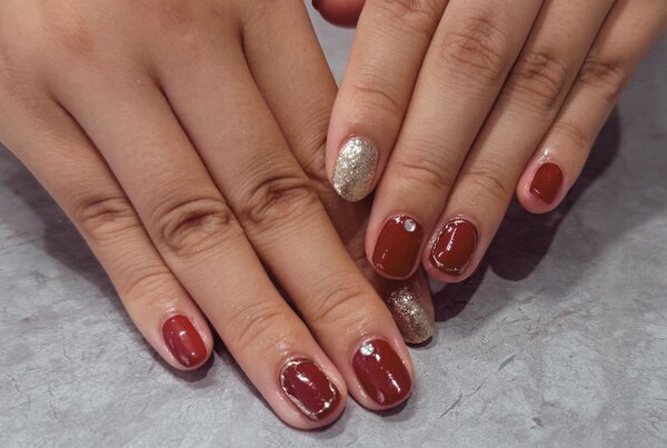 「ハンド 定額デザイン」少しずつ秋を意識したカラーも出始めています！|Nail Salon Linda