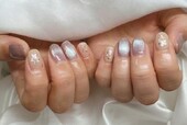 「ハンド ライトコース」シェルを乗せた夏らしいデザインです！|Nail Salon Linda