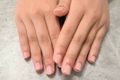 「ハンド ワンカラー」ナチュラルな色味でチャレンジしやすいカラーです。|Nail Salon Linda