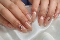「ハンド ワンカラー」別途パーツ代！スキンカラーで、シンプルかつ綺麗な仕上がりに♪|Nail Salon Linda