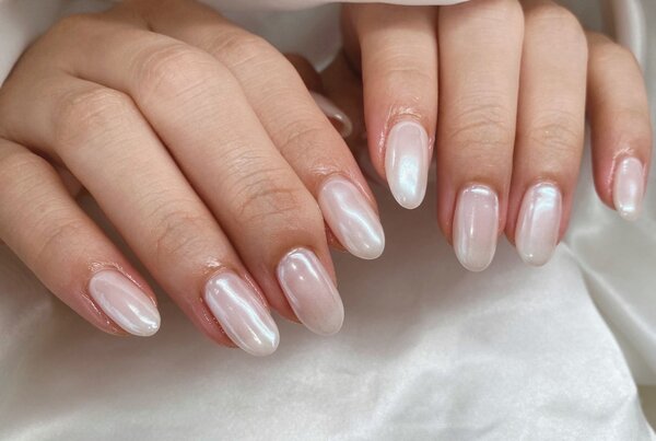 「フット ワンカラー」別途ミラーネイル！パールのような美しい輝きです！|Nail Salon Linda