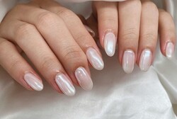 「フット ワンカラー」別途ミラーネイル！パールのような美しい輝きです！|Nail Salon Linda