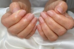 「ハンド グラデーション」スキンカラーでより馴染みよくシンプルなお仕上がりです♪|Nail Salon Linda