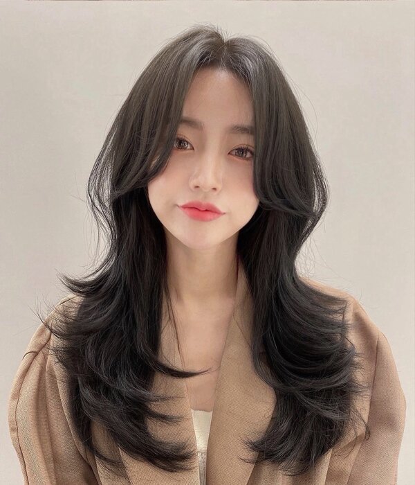 韓国Cカールレイヤーカット|JUNO HAIR JAPAN 渋谷