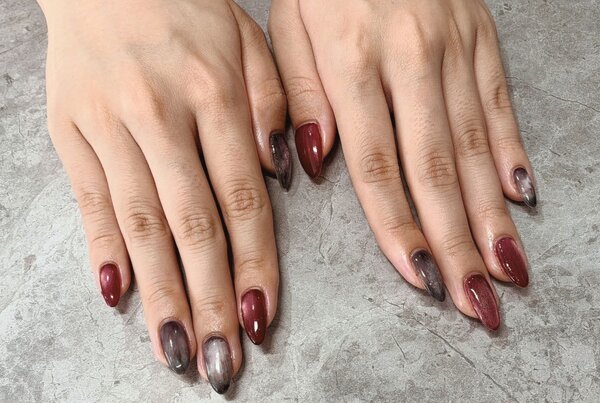 「ハンド ライトコース」深いお色味に変更してより秋冬らしいネイルに！|Nail Salon Linda