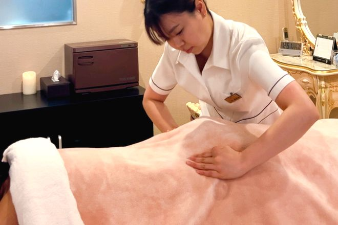 京都4H | 御池/御所/二条城のエステサロン