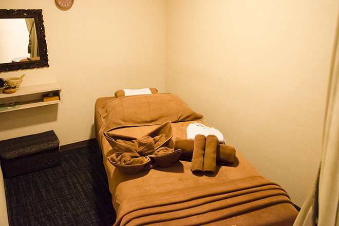 バーン・ハナ 梅田蔦屋書店 | 梅田のリラクゼーション