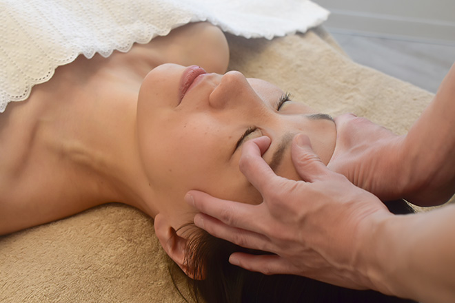 小顔&若返り スタジオ・サン | 横浜のリラクゼーション