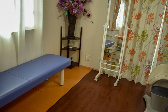 ひとし カイロプラクティック院 | 橿原のリラクゼーション