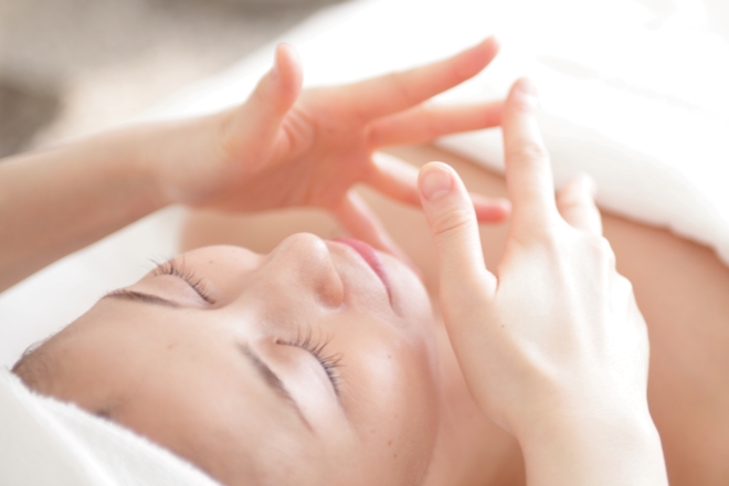 クリニカルエステ/イーズ ミーナ京都店 | 御池/御所/二条城のエステサロン